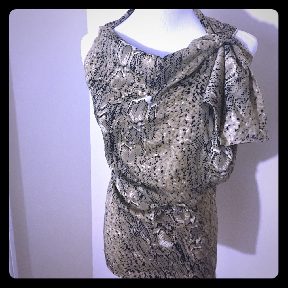 Plus Size Vince Camuto top